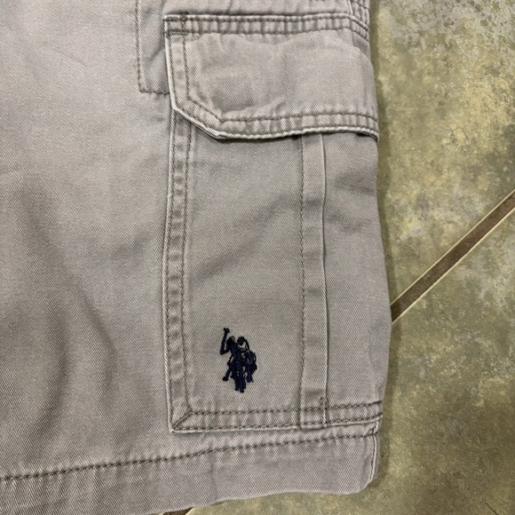 Polo Assn Mens 2 Cargo Bundles Shorts Gray Size 36 x 8.5 Inseam Casual Outdoor - Picture 5 of 12